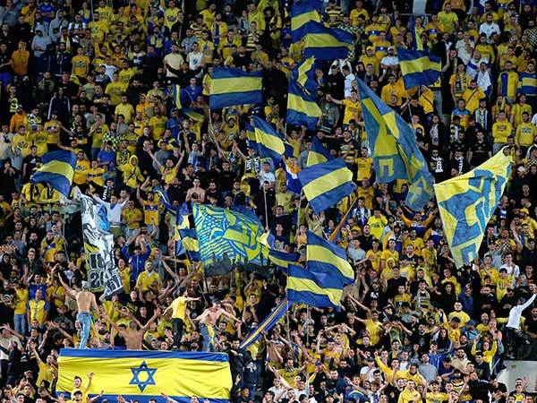 התאכזב מהיחס שלהם. אוהדי מכבי (אלן שיבר)