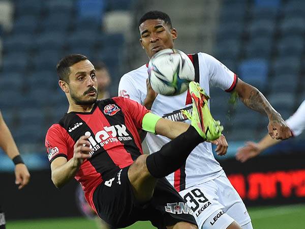 "ככה לא מתנהגים לקפטן". מלול (ברני ארדוב)