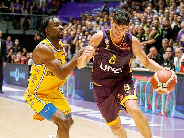 בורדיון מול מכבי ת"א. גרף לא מעט תארים בתקופתו בישראל (אלן שיבר)