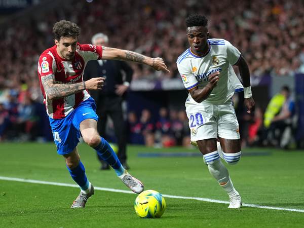 ורסאליקו מול ויניסיוס. בקרוב מול שחקני הכנף הירוקים (Getty)