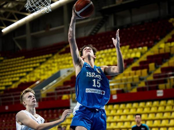 בין שמונה הגדולות (FIBA)