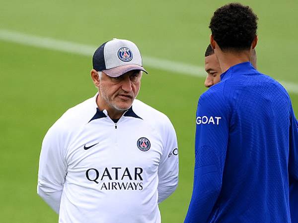 מאמן הכוכבים. גאלטייה (Photo by FRANCK FIFE/AFP via Getty Images)