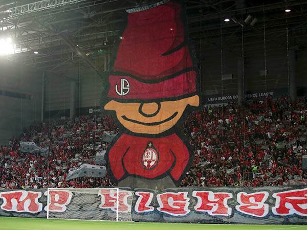 כך זה נראה לפני ויאריאל (אלן שיבר)