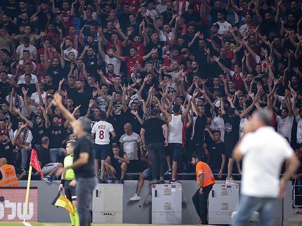 אוהדי בני סכנין. מחוברים בפייסבוק (מאור אלקסלסי)