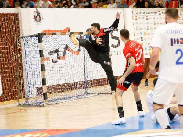 סטויקוביץ' מצטיין (דליה נבעה)