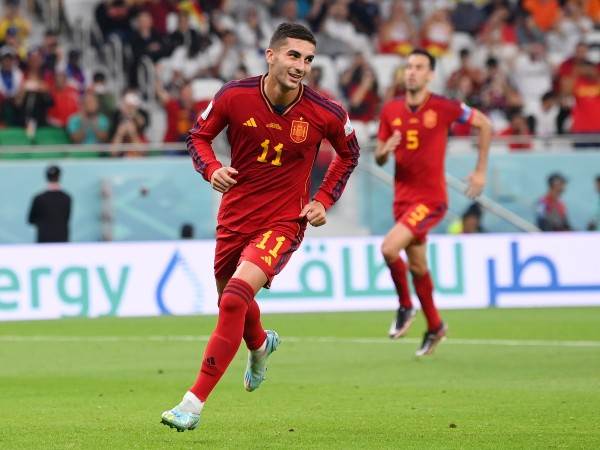 כמה רחוק ספרד תגיע? (Photo by Clive Mason/Getty Images)