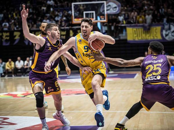 יפתח זיו. יכנס לוואקום? (עודד קרני)