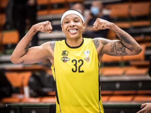 אמה קאנון שבה למדי אמלה (עודד קרני, מנהלת ליגת העל לנשים בכדורסל)