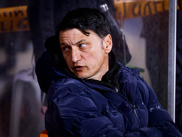 איביץ'. דחק את ואן אובריים ברוטציה (אלן שיבר)