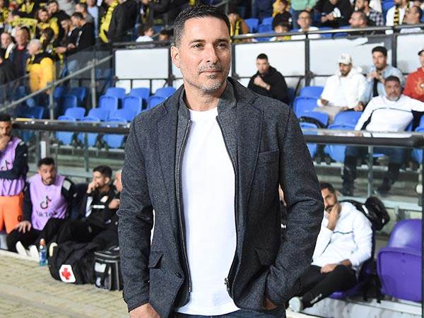 שלומי דורה. לא נהנה בכלל (ברני ארדוב)