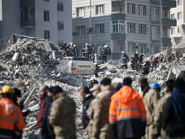 ההריסות בטורקיה. אטסו אותר אחרי קרוב לשבועיים (GETTY)