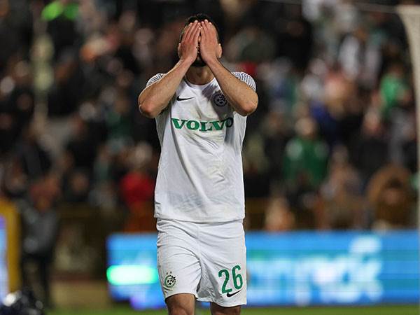 "השנה שונה מכל הבחינות" (לירון מולדובן)