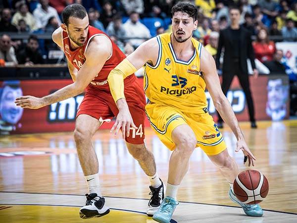 יקבל הזדמנות העונה? (עודד קרני)