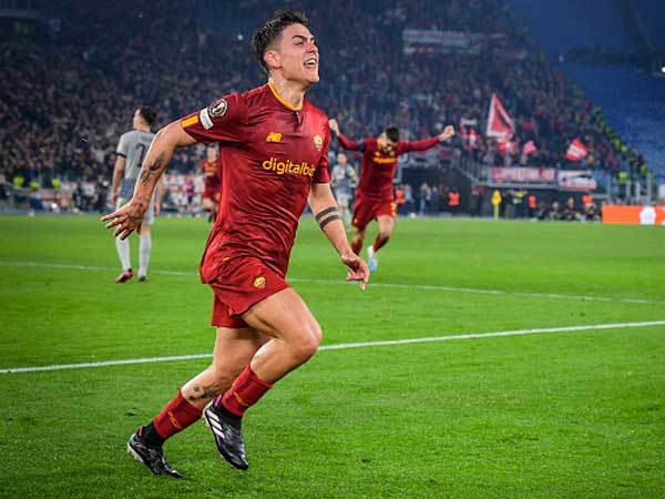 פאולו דיבאלה. הוביל את חבריו לשמינית הגמר (GETTY)