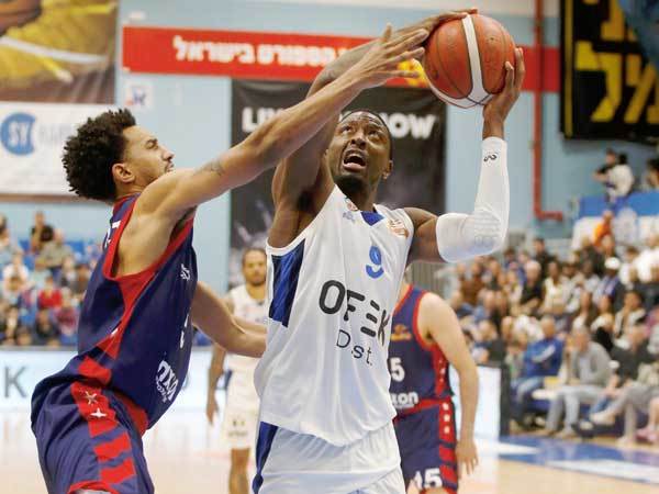 תשוב למאזן חיובי? הרצליה (צילום: אלן שיבר)