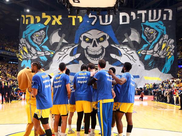 שחקני מכבי. יכפו משחק חמישי? (אלן שיבר)