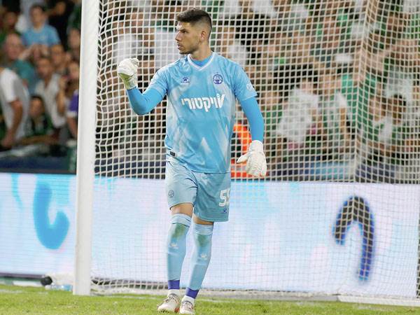 עמרי גלזר. בדרך לקפיצת המדרגה בקריירה? (אלן שיבר)