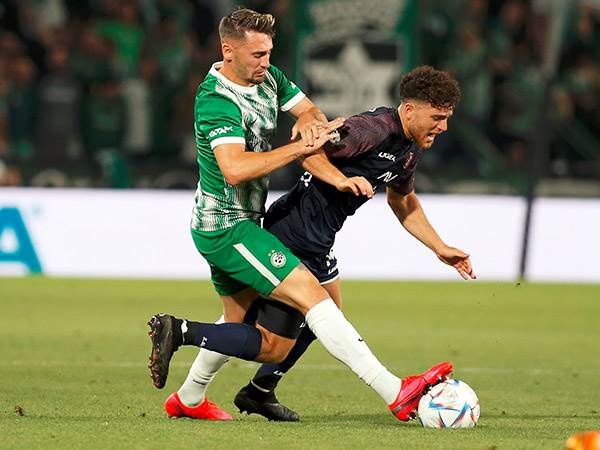 נעליים גדולות (אלן שיבר)