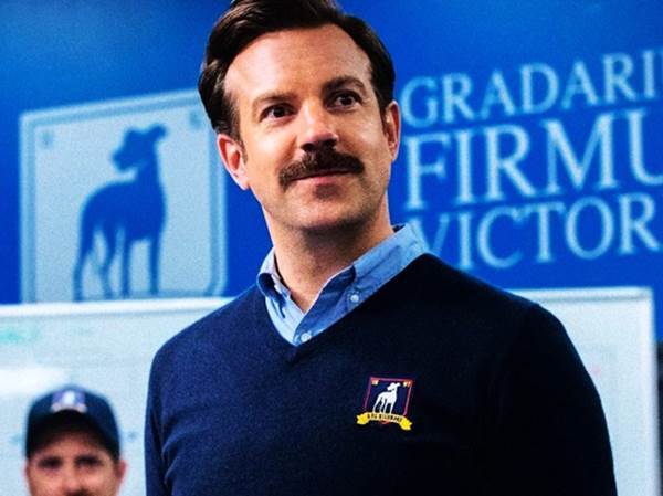 סדרה על כדורגל. טד לאסו (APPLE TV)