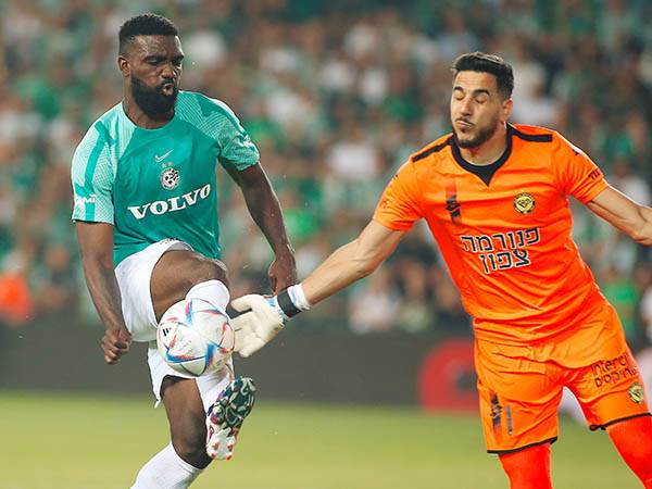 פרנטזדי פיירו מול איתמר ניצן. בקרוב הם ישתפו פעןלה (אלן שיבר)