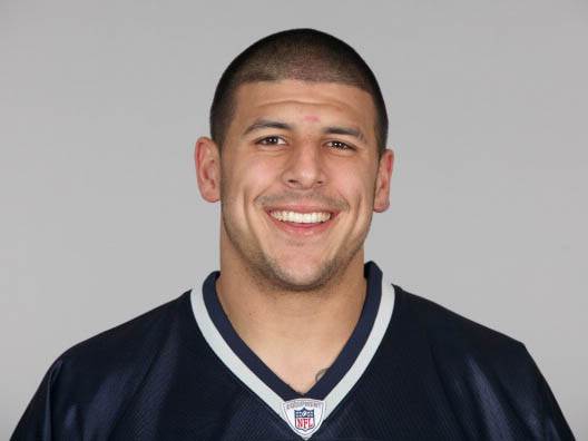 גם אחיו מואשם ברצח. אארון הרננדז (GETTY)