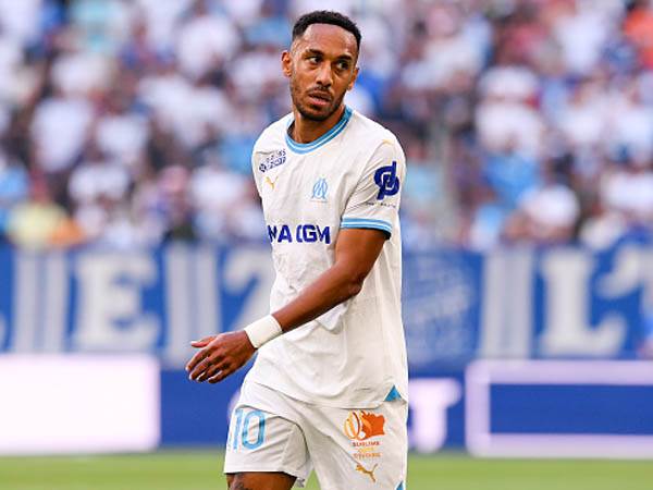 גם הוא בדרך לבתים? אובמיאנג במדי מארסיי (getty)