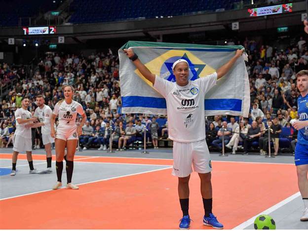 "צפויה לנו חוויה כפולה". רונאלדיניו (mtr 7, אלכס גולדשטיין)