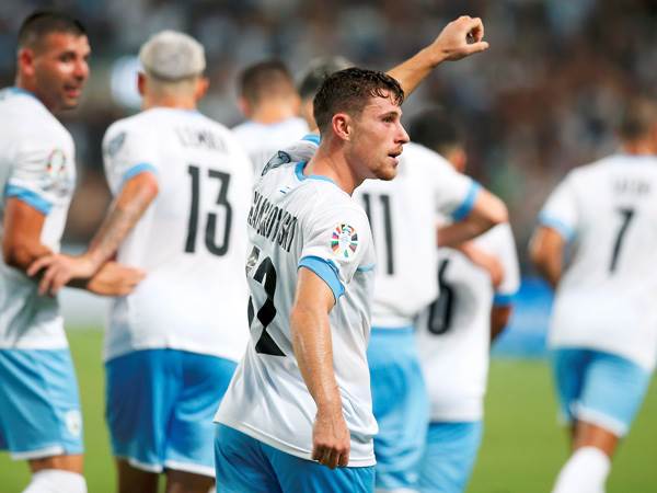 "בשביל לעלות ליורו צריך לסבול" (אלן שיבר)