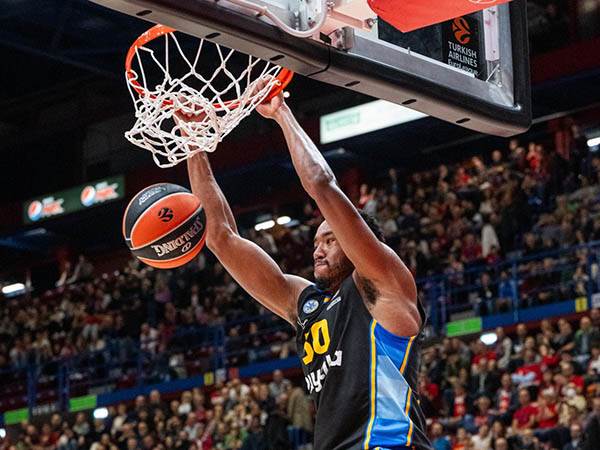 רק האחוזים משלוש טעונים שיפור (מכבי ת"א)