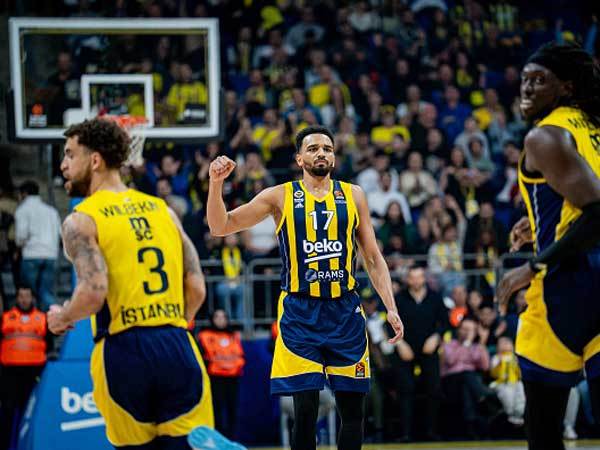 שחקן אמין, נואה (Getty)