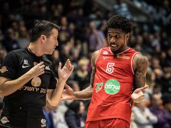 לכמה זמן הוא יושעה? אקסבייר מנפורד (עודד קרני)