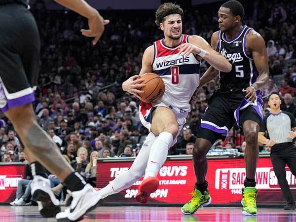 חוזר למגרש (GETTY)