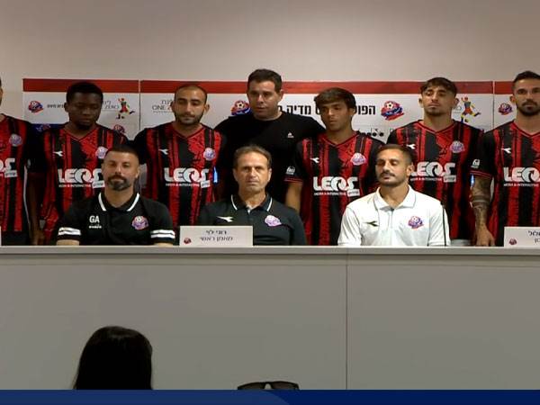 שחקני הרכש לצד הצוות, מלול ואיתי רק