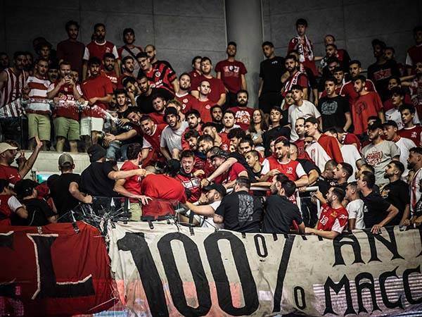 אוהדי הפועל (עודד קרני)