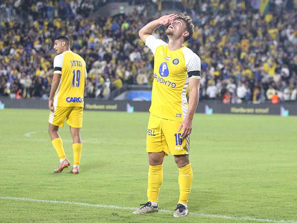 סמל של הכדורגל הישראלי אחרי ה-7.10 (אלן שיבר)