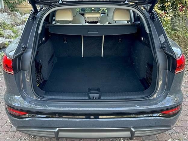 תא מטען גדול ושימושי בנפח 526 ליטר. רגע יש גם אחד מלפנים