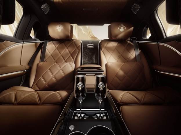 ריפוד עור נאפה שהגיע גם לגג