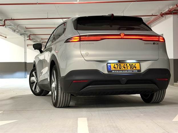 נוחות הנסיעה טובה והתנהגות הכביש תשרה אווירה בטוחה