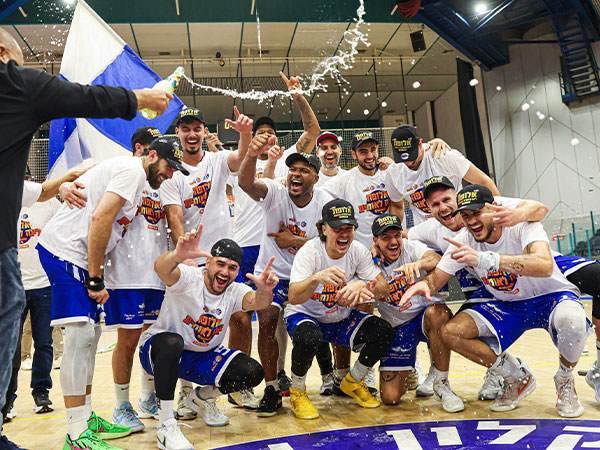 (יעל אמסילי, מנהלת ליגה לאומית Winner)