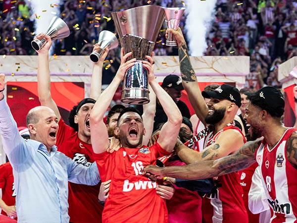 (Photo by Tolga Adanali/Euroleague Basketball via Getty Images)