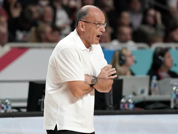 (FIBA)