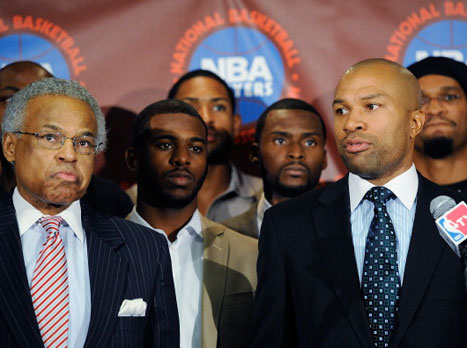 מעדיפים אותם בגופיות משחק. שחקני ה-NBA במהלך השביתה ב-2011 (gettyimages)