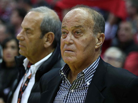 קשור לשני הצדדים. רענן כץ הגיע לארנה (אלן שיבר)