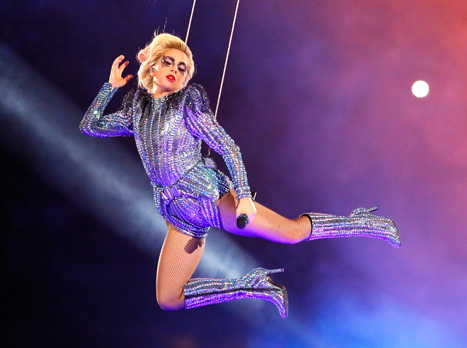 גאגא. פרפורמרית בחסד (Getty)