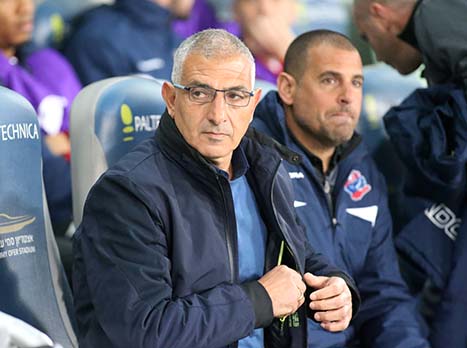 דני גולן. בהפועל חיפה סוגרים דברים בפנים (יוסי שקל)