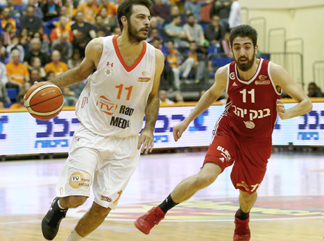 בן שימול. "חצי קבוצה" (אלן שיבר)