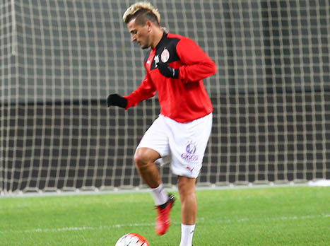 בגלל גילו המתקדם, השיקום ידרוש מבוזגלו מאמץ גדול (דני מרון)