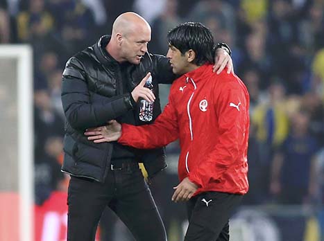 הפך לישראלי. עם ברדה (אלן שיבר)