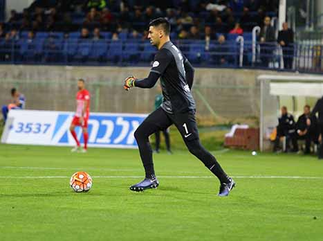 לא חושב על העתיד (לירון מולדובן)