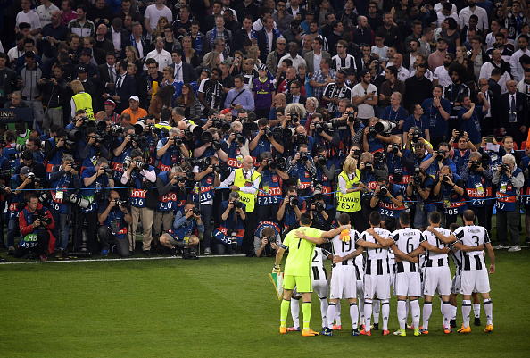 ונתנו מילים אחרונות לפני הפתיחה (getty)